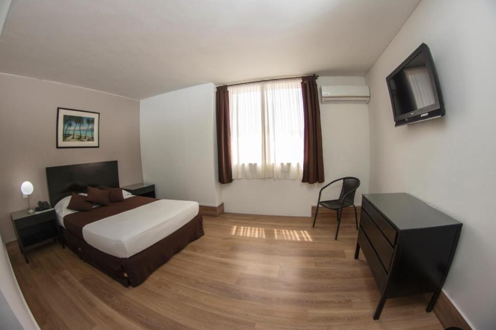 Hotel Americana Cali Bagian luar foto
