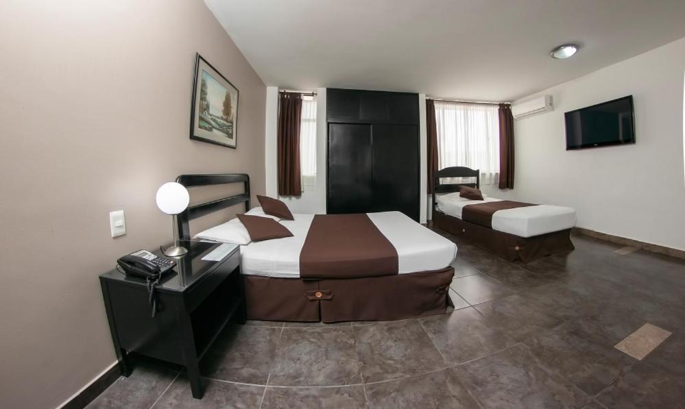 Hotel Americana Cali Bagian luar foto