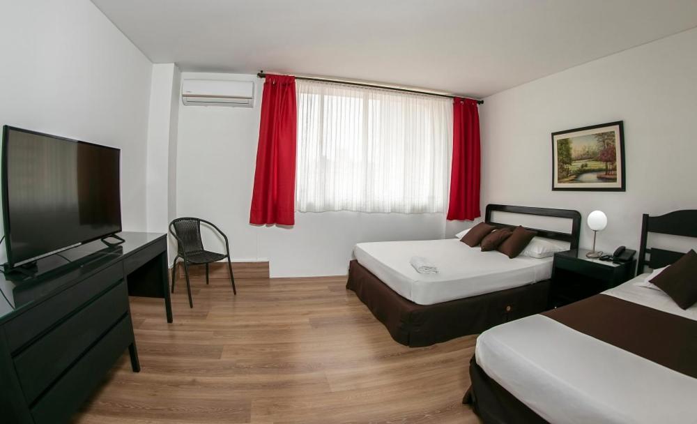 Hotel Americana Cali Bagian luar foto