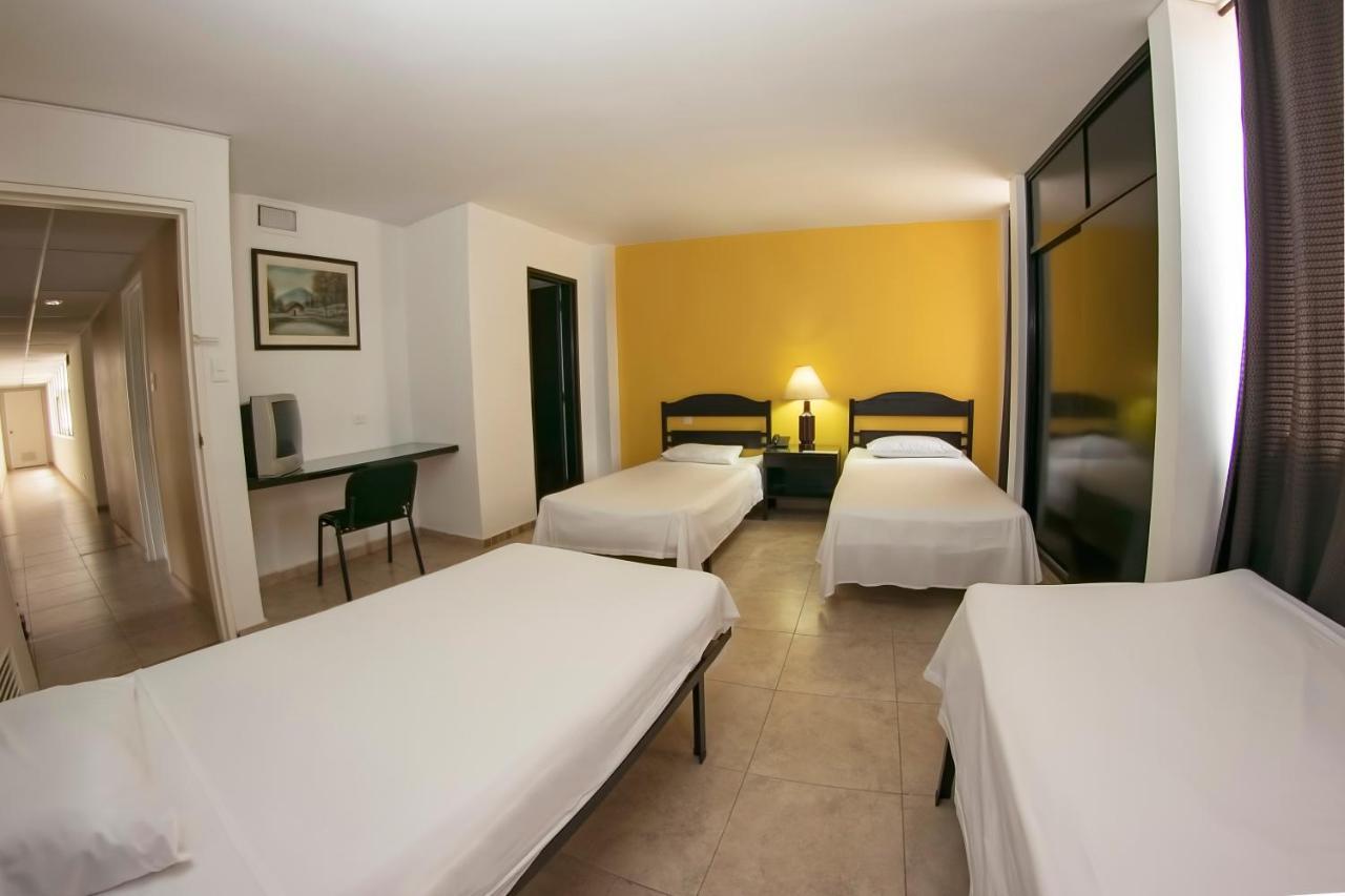Hotel Americana Cali Bagian luar foto