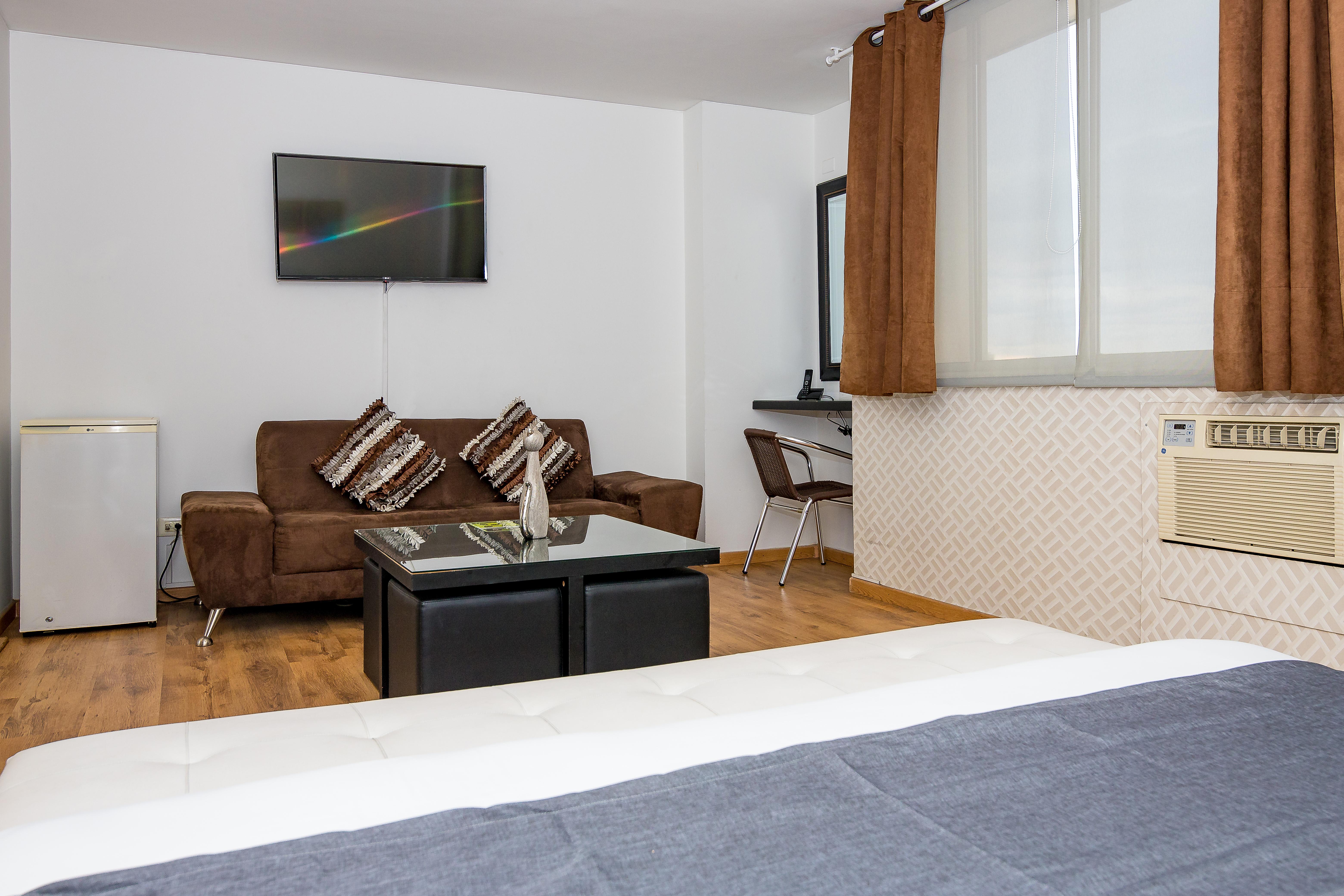 Hotel Americana Cali Bagian luar foto